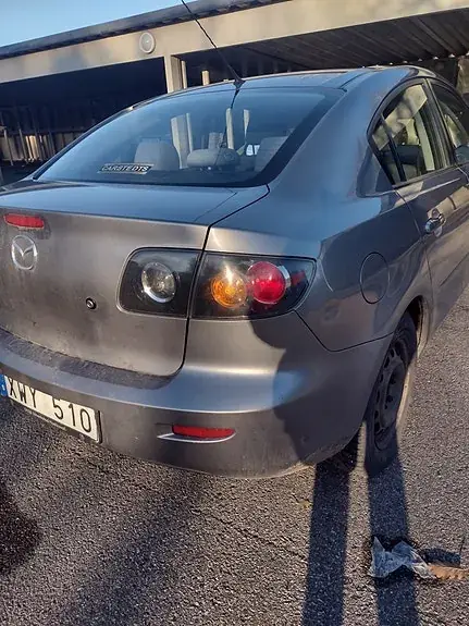 Mazda 3 2006 photo 2