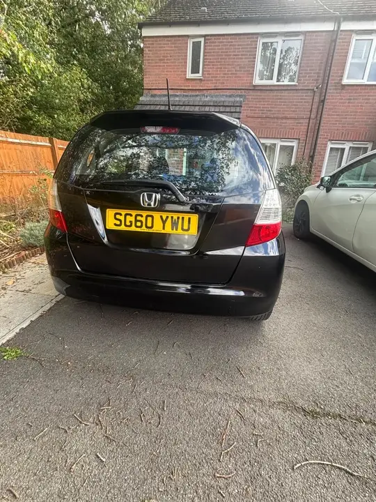 Honda Jazz 2010 photo 2