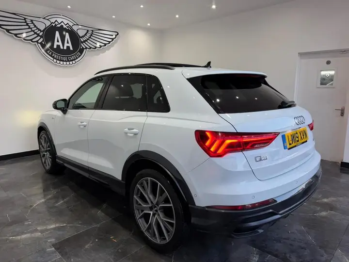 Audi Q3 2019 photo 4