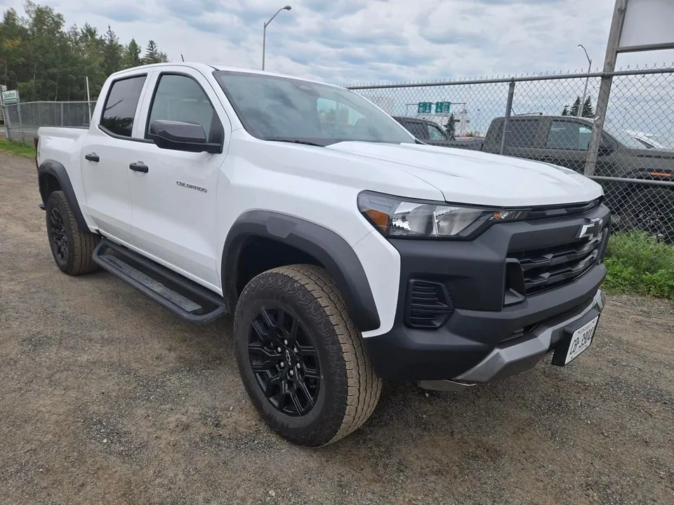 Chevrolet Colorado 2025 photo 3