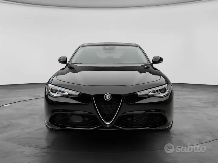 Alfa Romeo Giulia 2022 photo 3