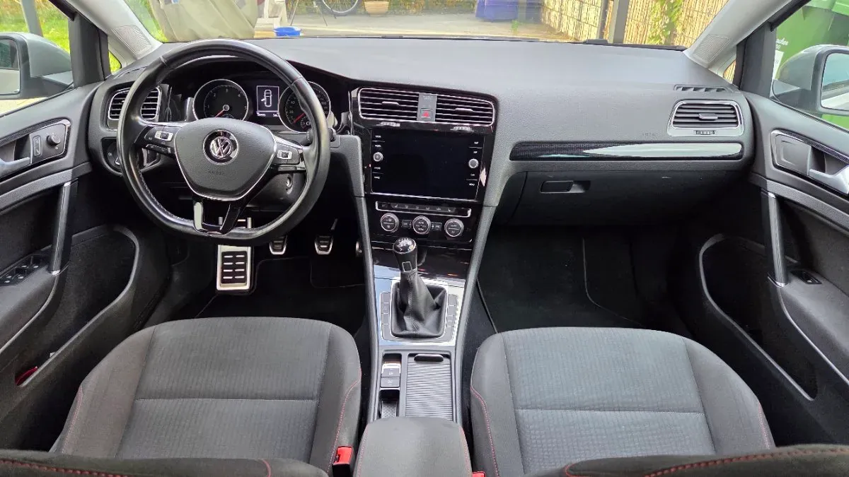 Volkswagen Golf 2017 photo 3