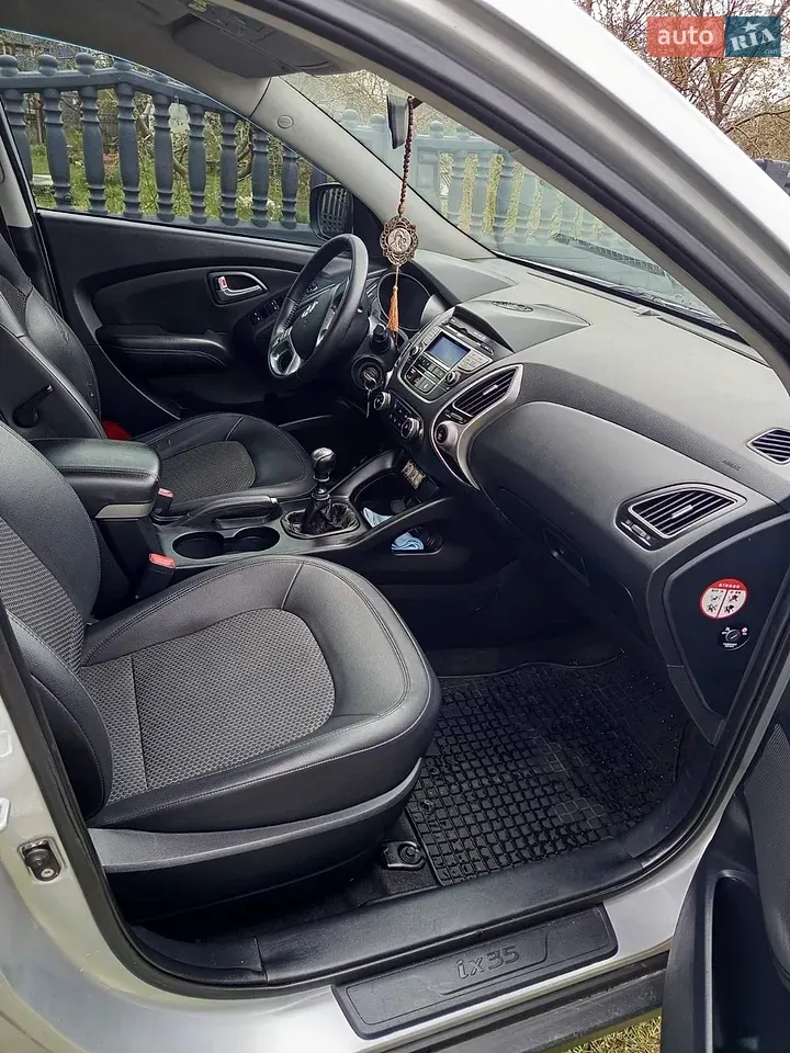 Hyundai Ix35 2011 photo 4