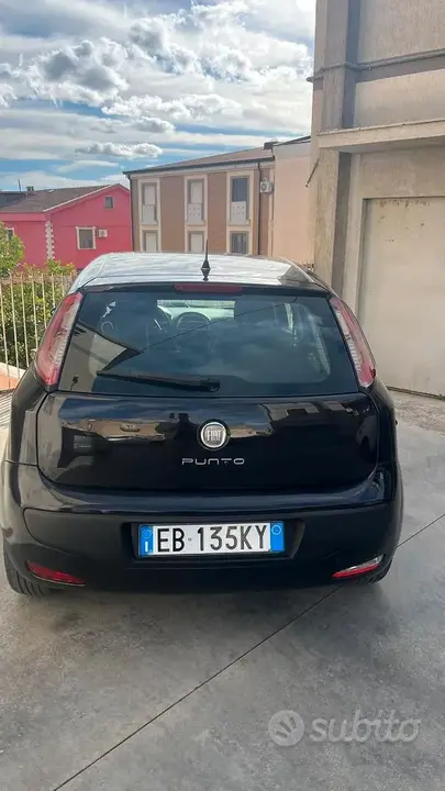 Fiat Punto Evo 2012 photo 2