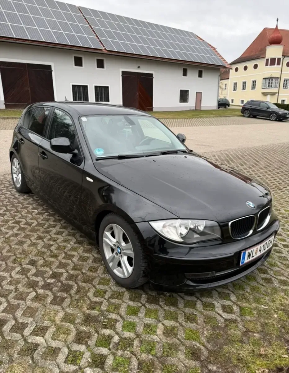 BMW 1 Series 2011 photo 3