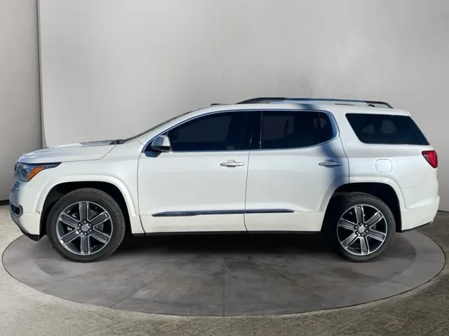 GMC Acadia 2019 photo 2