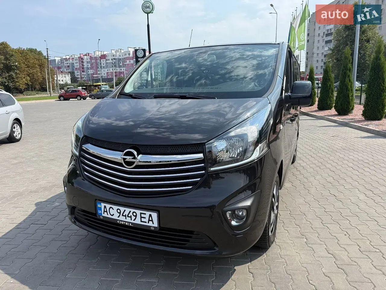 Opel Vivaro 2017 photo 2