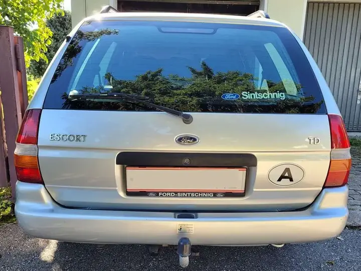 Ford Escort 1999 photo 3