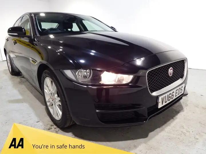 Jaguar Xe