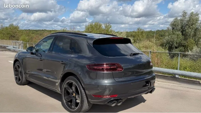 Porsche Macan 2016 photo 2