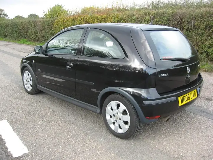 Vauxhall Corsa 2006 photo 4