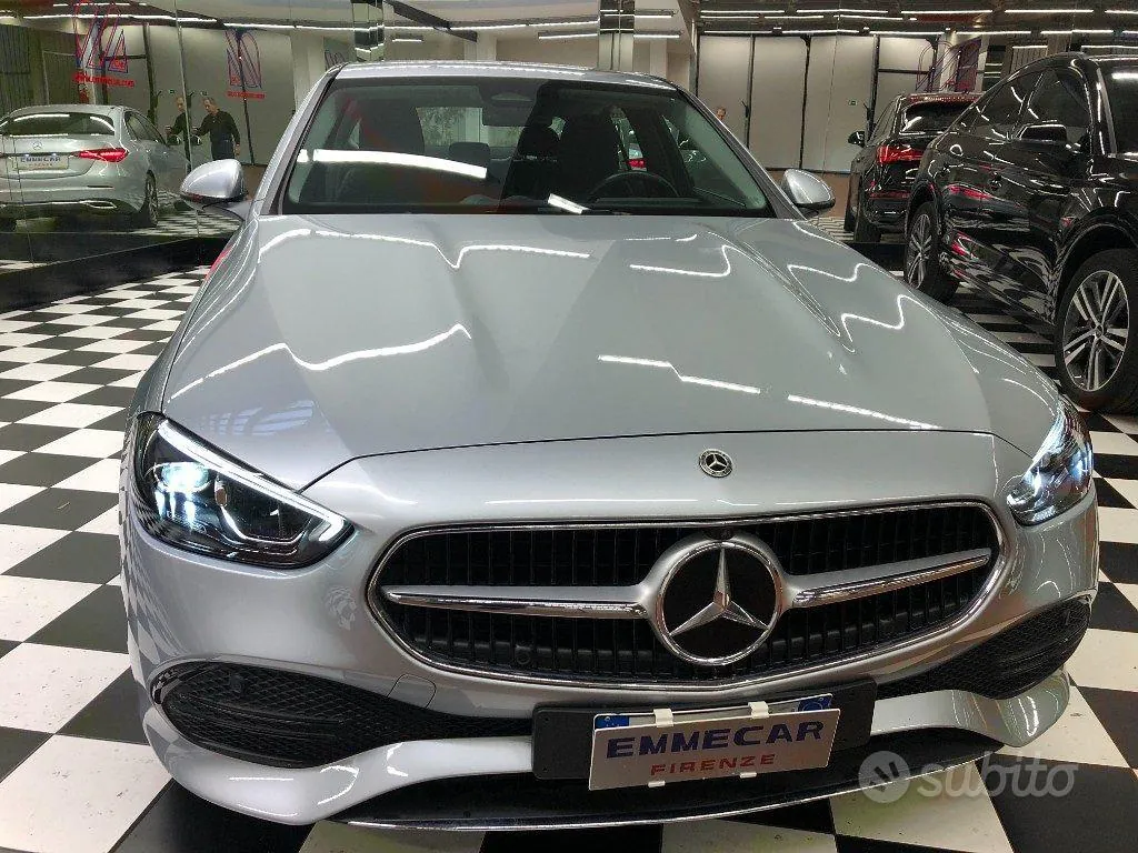 Mercedes-Benz C 200 2023 photo 3