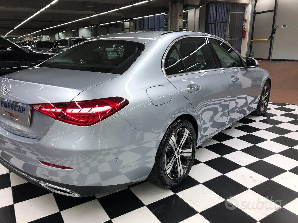 Mercedes-Benz C 200 2023 photo 5