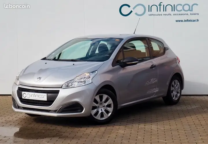 Peugeot 208 2016 photo 3