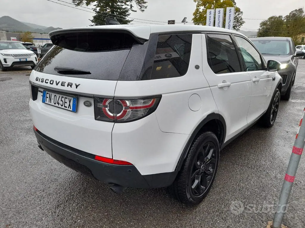 Land Rover Discovery Sport 2018 photo 3