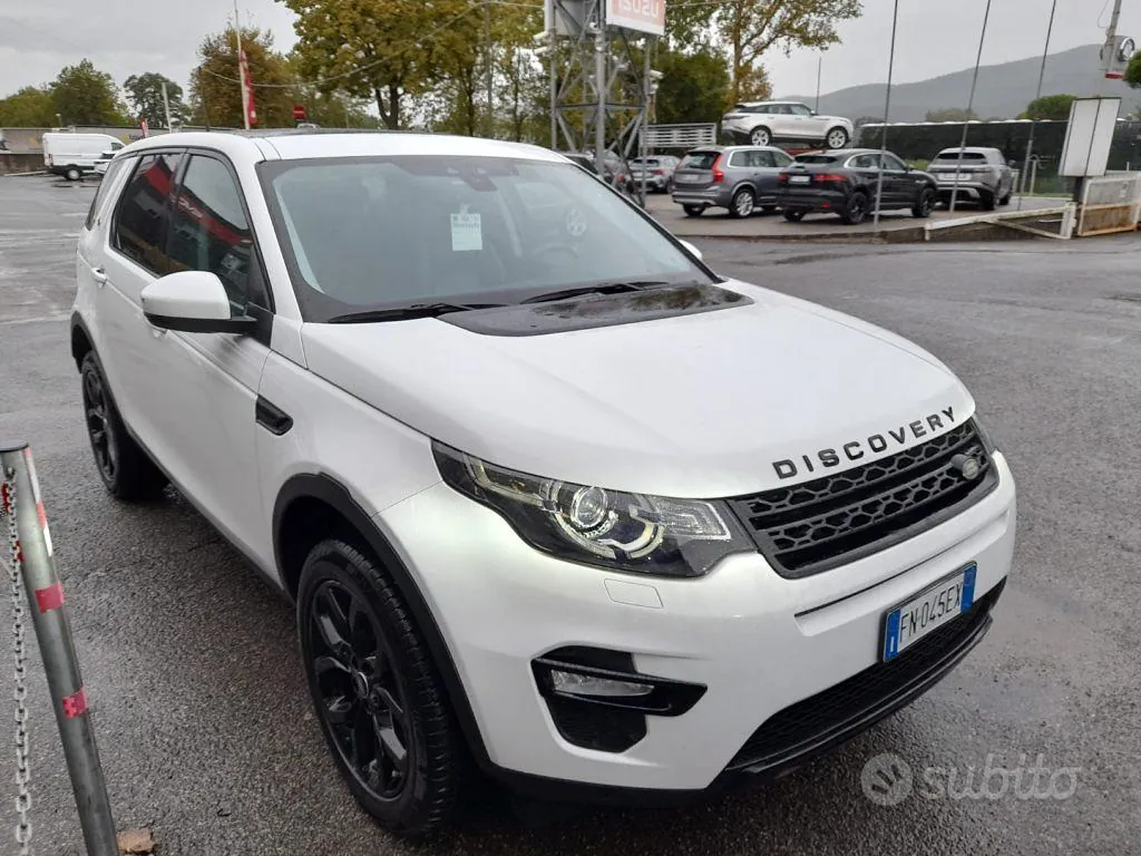 Land Rover Discovery Sport 2018 photo 2