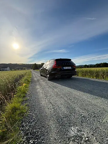 Volvo V60 2019 photo 3