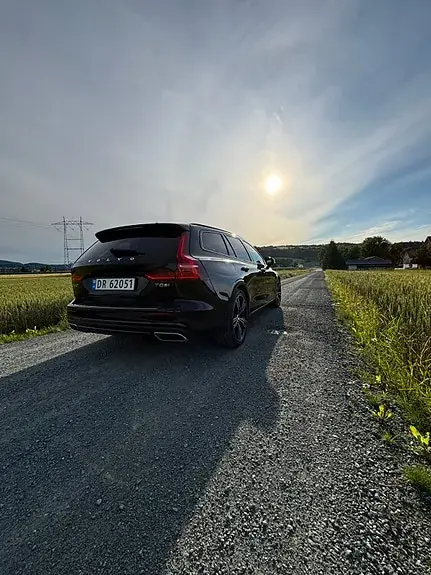 Volvo V60 2019 photo 4