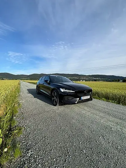 Volvo V60 2019 photo 2