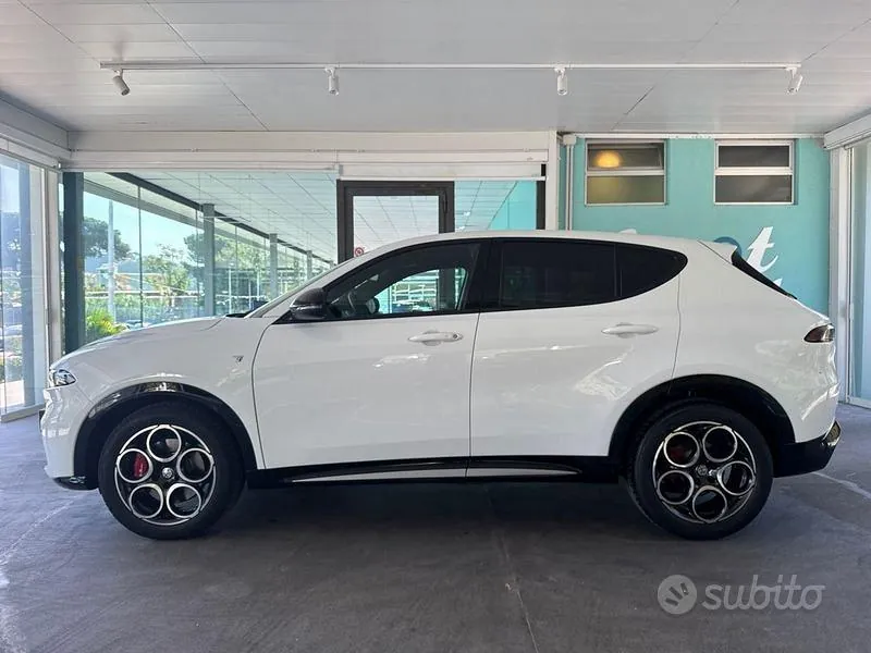 Alfa Romeo Tonale 2023 photo 2
