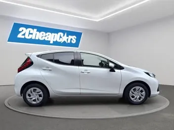 Toyota Aqua 2021 photo 5