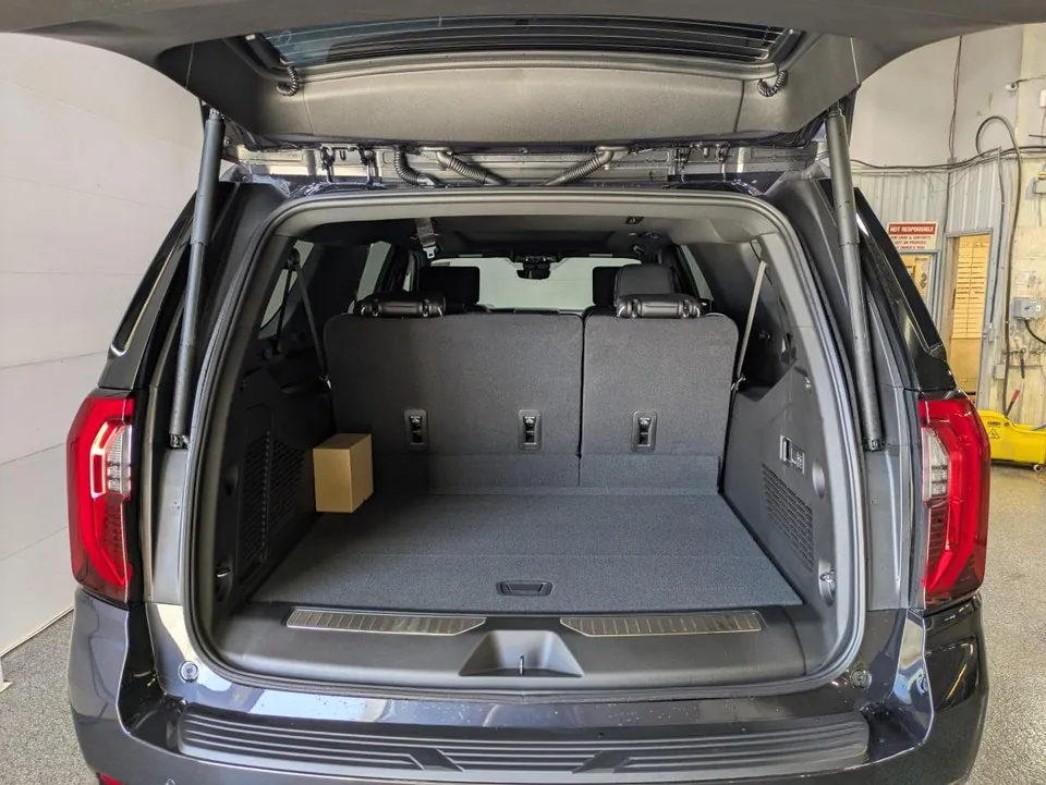 GMC Yukon Xl 2026 photo 5