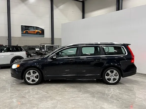 Volvo V70 2010 photo 5