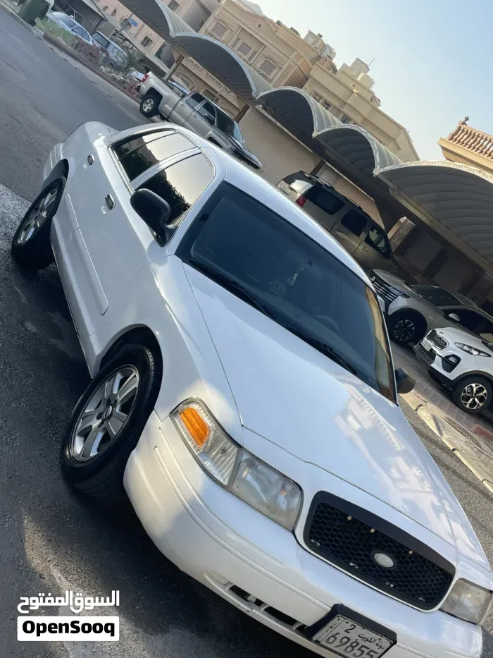 Ford Crown Victoria