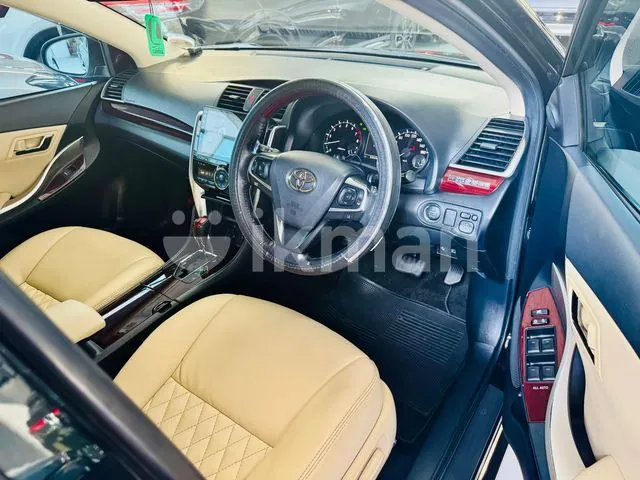 Toyota Premio 2017 photo 4