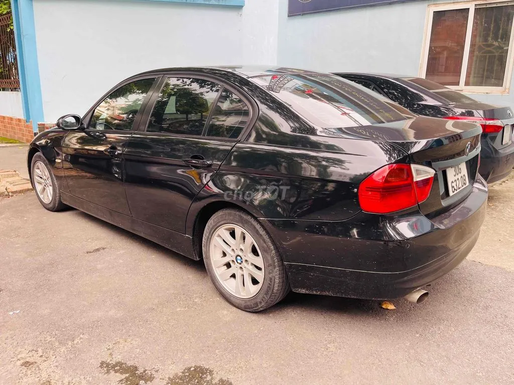 BMW 320I 2008 photo 4