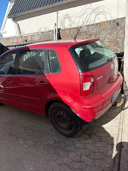 Volkswagen Polo 2002 photo 2