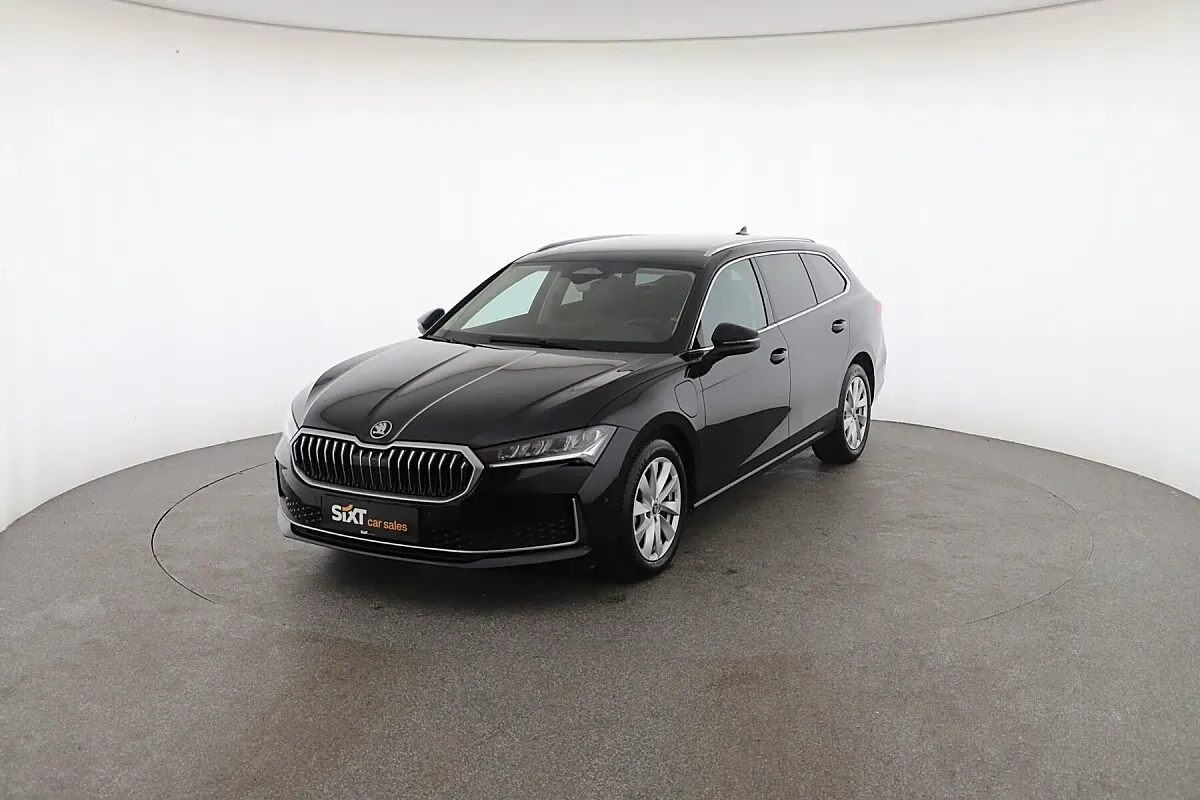 Skoda Superb 2025 photo 3