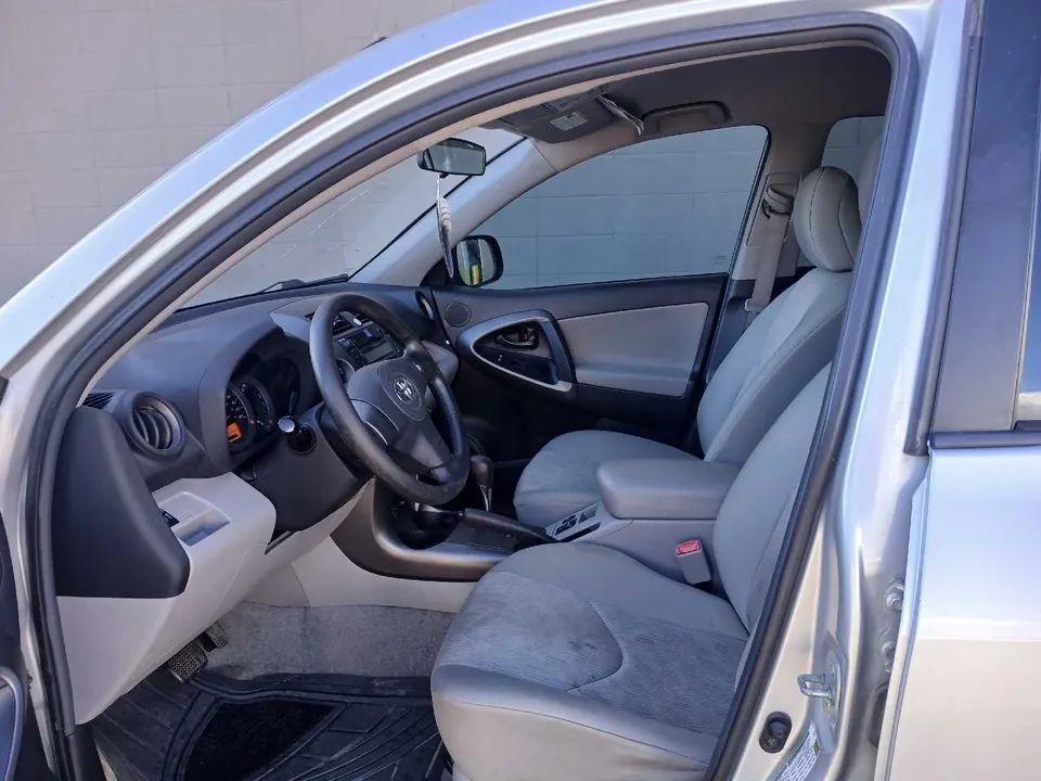 Toyota Rav4 2009 photo 3