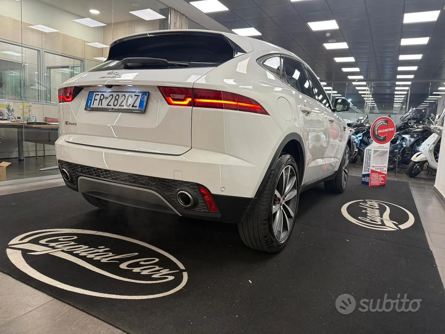 Jaguar E-Pace 2018 photo 5
