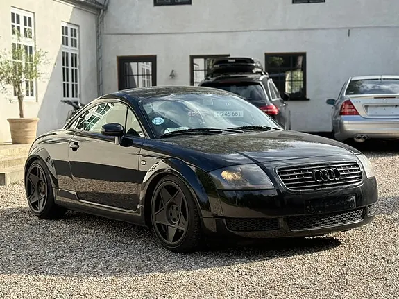 Audi Tt 1999 photo 2