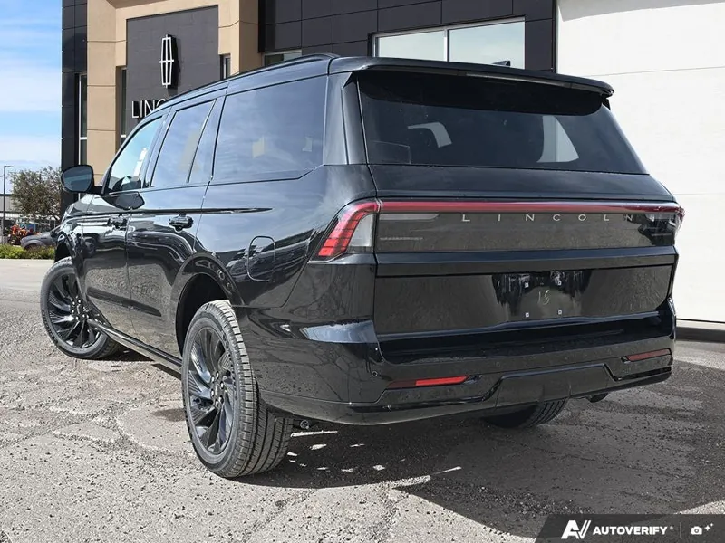 Lincoln Navigator 2027 photo 4