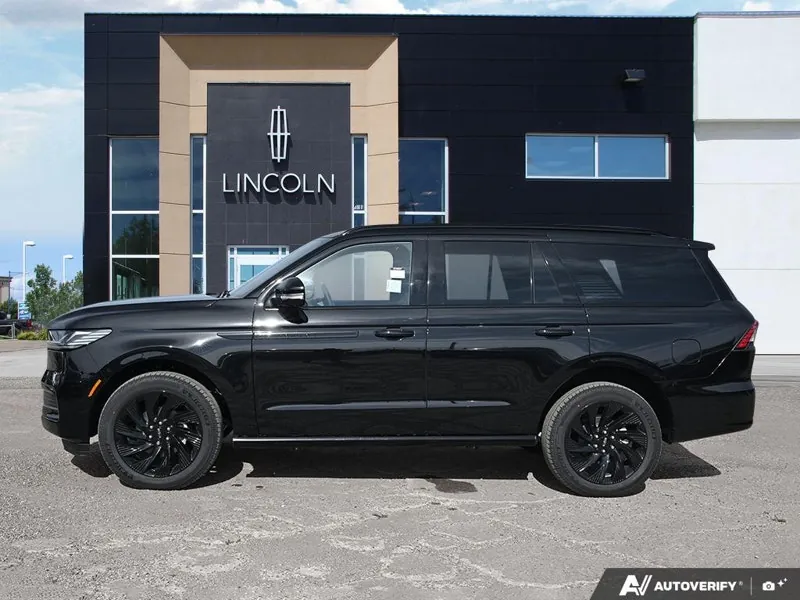 Lincoln Navigator 2027 photo 3