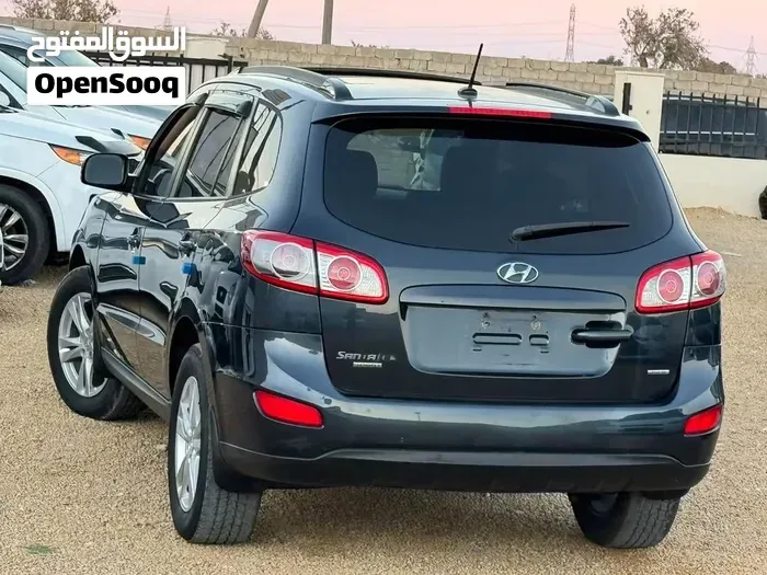 Hyundai Santa Fe 2012 photo 4