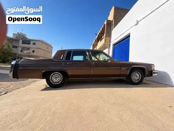 Cadillac Fleetwood 1984 photo 3