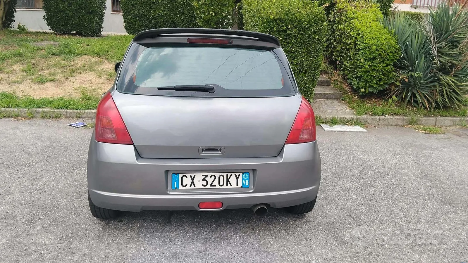 Suzuki Swift 2005 photo 4