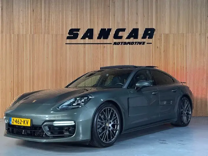 Porsche Panamera 2023 photo 2