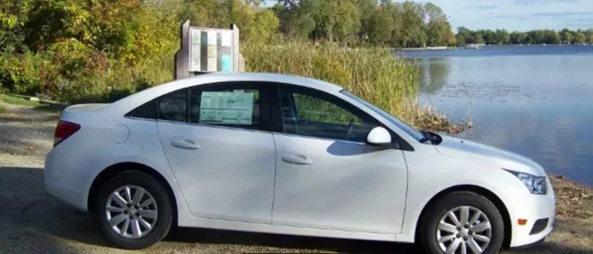 Chevrolet Cruze 2011 photo 2
