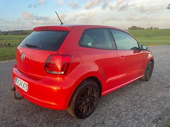 Volkswagen Polo 2010 photo 4