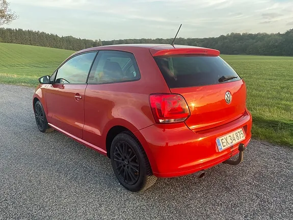Volkswagen Polo 2010 photo 3