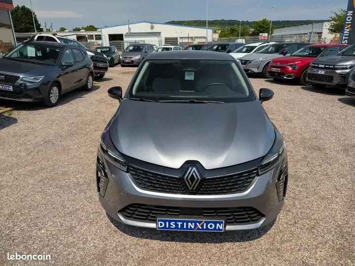 Renault Clio 2025 photo 2