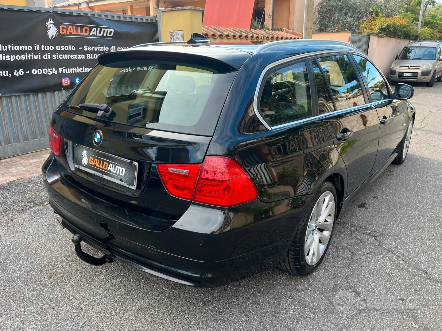 BMW 320D 2010 photo 3
