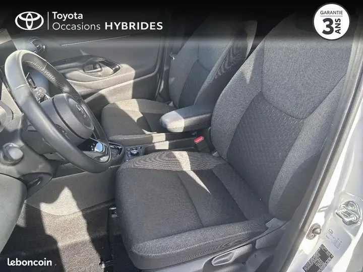 Toyota Yaris Cross 2024 photo 3