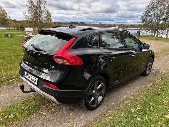 Volvo V40 Cross Country 2014 photo 4