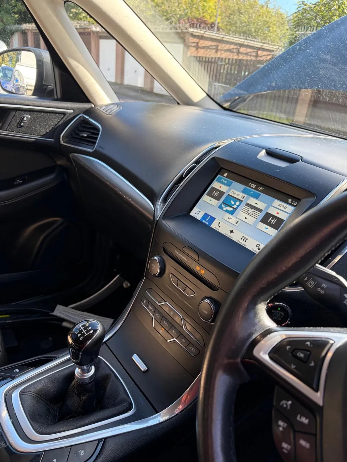 Ford Galaxy 2017 photo 4