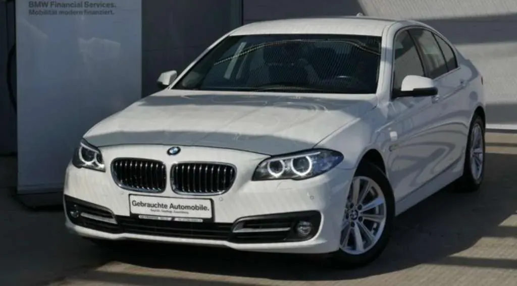 BMW 5 Series 2013 photo 2